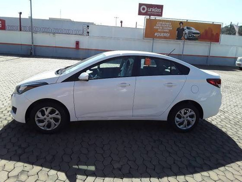 Imagem 8 de 9 de Hyundai Hb20s 1.6 Comfort Plus 16v Flex 4p Automático