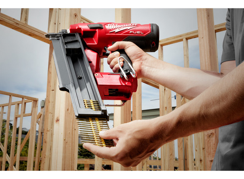 Milwaukee Clavadora De Estructuras M18 Fuel 3-1/2 21 Grados