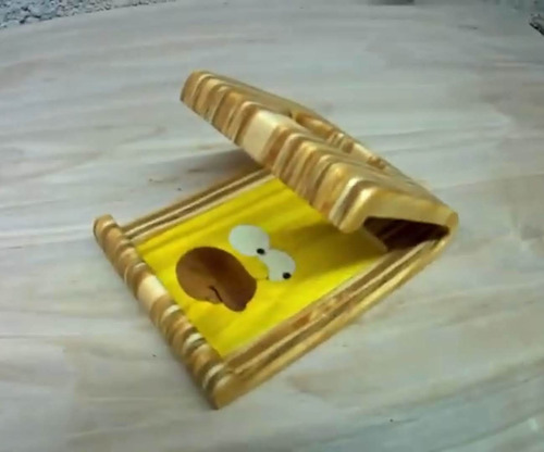 Base Para Celular De Homero Simpson Artesanal