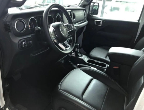 Imagen 12 de 24 de Jeep Gladiator Overland