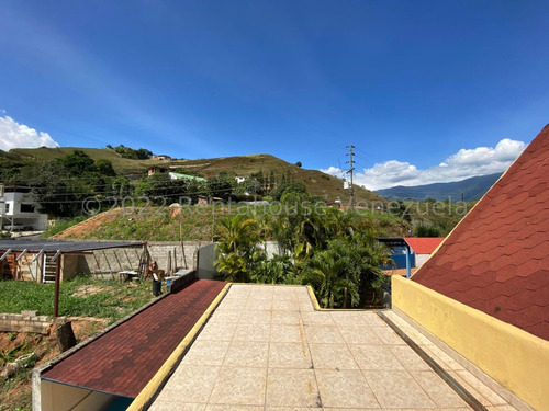 Acojedora Casa De Montana En Karimao Country