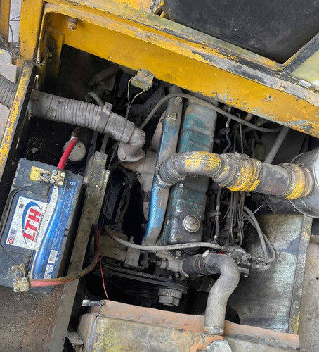 Imagen 6 de 6 de Montacargas Caterpillar Diesel