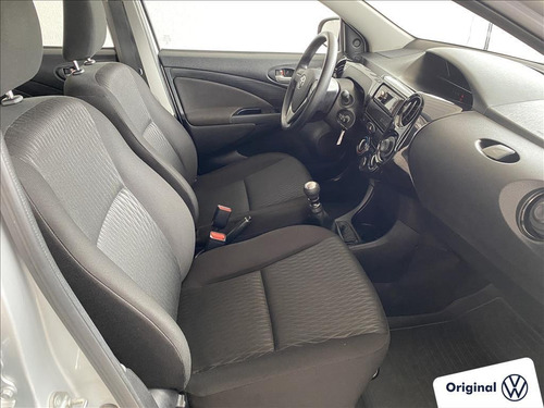 Imagem 7 de 9 de Etios 1.5 X Sedan 16v Flex 4p Manual