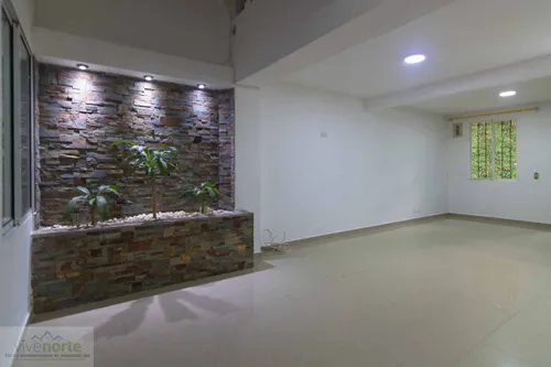Casa En Venta En Búcaros. Cod V12491