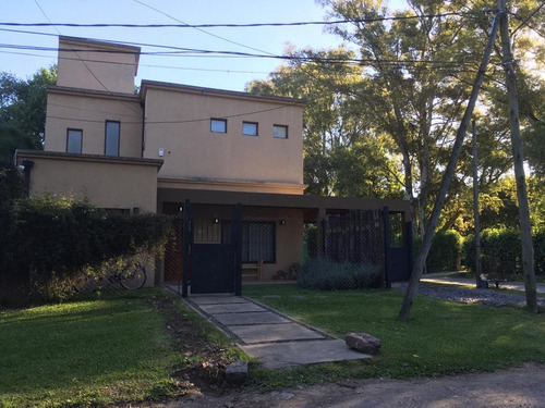 Imagen 1 de 16 de Casa En Marcos Paz