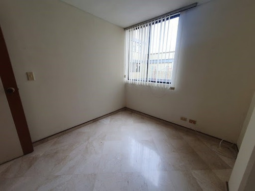 Imagen 10 de 16 de Apartamento En Arriendo El Portal 622-17621