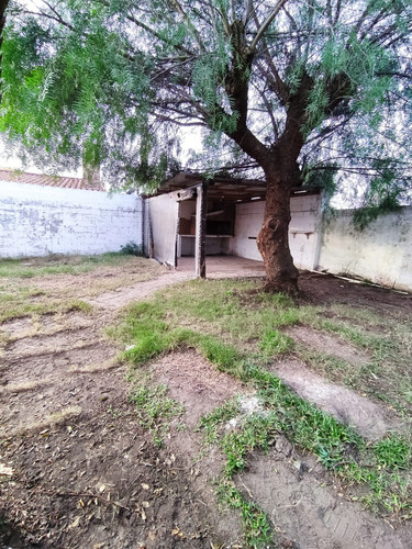 Hermosa Casa En Padrón Único. Sólida Construcción ¡próximo A Todos Los Servicios, Lado Sur! Y A 200 Mts Del Complejo Luis Suarez
