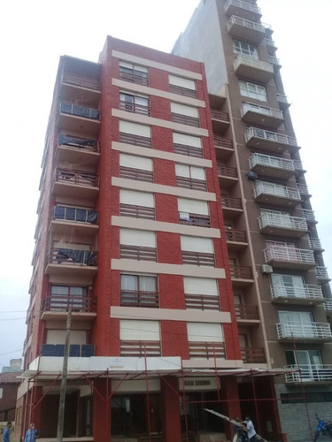 Imagen 12 de 13 de Excelente Dto De 2 Ambientes Con 2 Dormitorios- 2 Baños Amueblado, Fte Al Mar