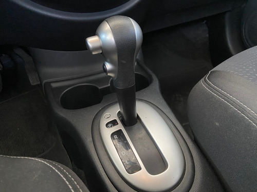 Nissan Versa 1.6 16V FLEXSTART SV 4P XTRONIC