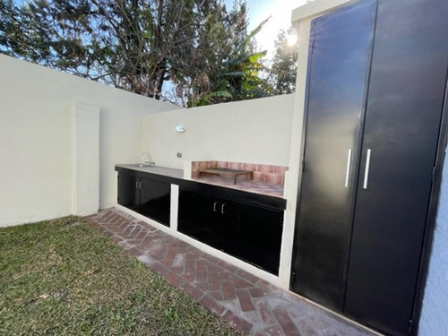 Imagen 11 de 23 de Triplex A Estrenar De Categoria En Venta, San Miguel.
