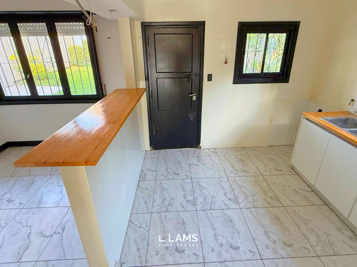 Venta Casa 3 Ambientes Con Patio Y Cochera - Zona Chauvin