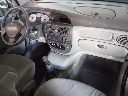 Renault Scenic 1.6 PRIVILÉGE 16V FLEX 4P MANUAL