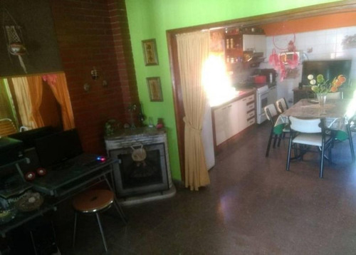 Casa 4 Ambientes Con Cochera