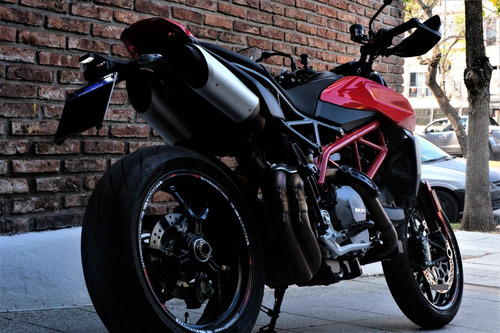Imagen 4 de 15 de Ducati Hypermotard 950 2020