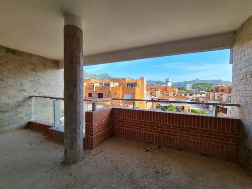 Imagen 6 de 12 de Venta Townhouse Valles De Camoruco Carmen Gonzalez