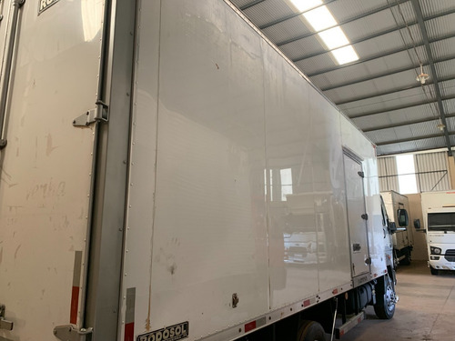 Imagem 6 de 12 de Ford Cargo 1119 2019