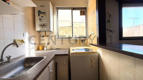 Venta De Departamento Dos Ambientes A 200 Metros De Plaza Colón, Mar Del Plata.