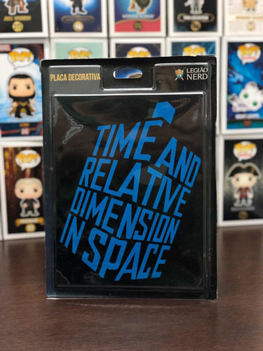 Imagem 2 de 2 de Placa Decorativa time And Relative Dimension In Space