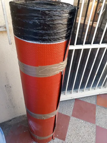 Manto Aluminizado Rojo (Usado)