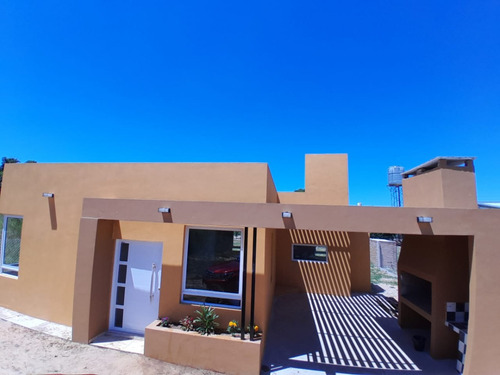 Vendo Casa (amoblada) Metros Del Rio Y Guardería De Lancha. (plano Y Escritura) 3 Meses.