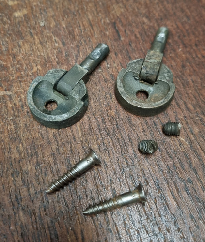 Antiguas Bisagras Para Baulera Y Cabezal Máquina Singer (Usado)
