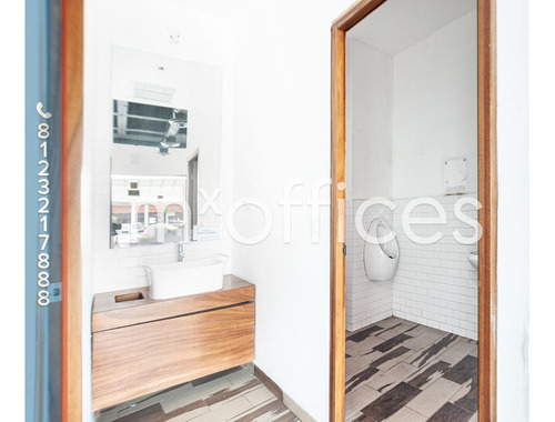 Renta De Local Comerciales De 288.48 M2 Al Poniente De San Pedro