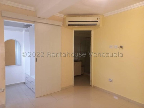 Imagen 20 de 30 de Townhouse En Venta De Concepto Abierto Moderno Con Exclusivas Areas Sociales Piscina Caminerias Y Parques Infantiles Cocina Con Tope De Granito Totalmente Equipada El Rincon Naguanagua
