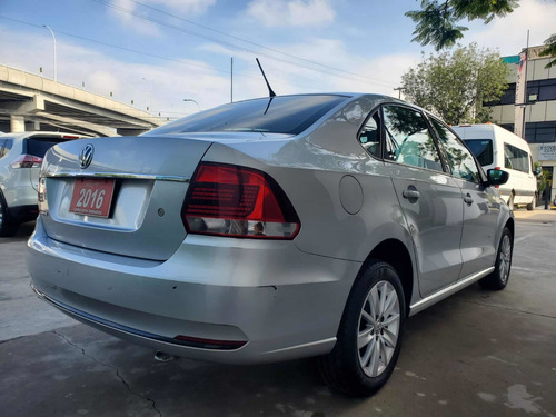 Imagen 6 de 14 de Volkswagen Vento 2016 1.6 Confortline Mt