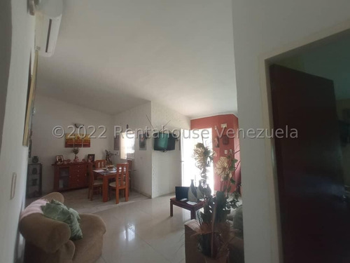 Imagen 13 de 30 de Casa En Venta En Villas De Yara Vía Yaritagua La Ensenada 0-4-2-4-5-9-3-7-5-4-2/ Rent-a-house Vende, Código De Referencia: 22-24112