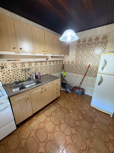 Venta, Casa Con Local S/ Lote 8.40x22, Villa Lugano