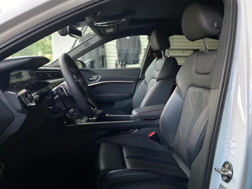 Audi Q8 Sportback E-Tron 0.0 55 E-Tron S-Line Quattro