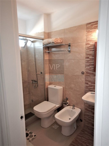 Imagen 9 de 14 de Apartamento De 2 Dormitorios En Punta Del Este