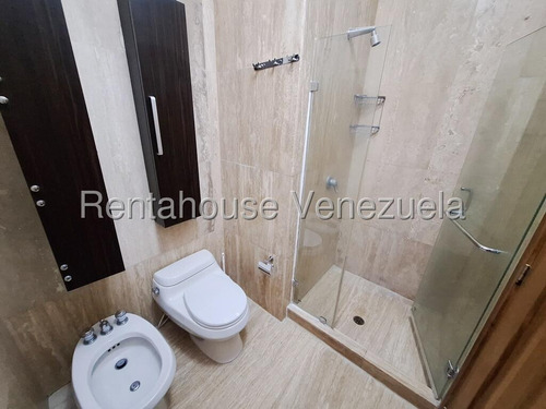 Apartamento En Alquiler Terrazas Del Country Valencia, Espectacular Apartamento Con Acabados De Lujo, Hermosas Vistas A Los Campos De Golf Y Dique De Guataparo, Doble Anillo De Seguridad. Dapo
