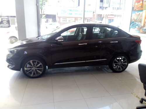 Fiat Cronos Precision 1.8 Pack Style G