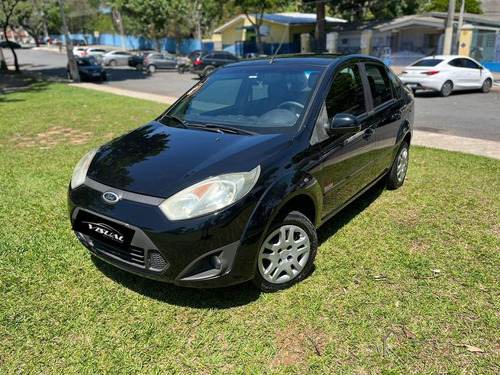 Ford Fiesta Sedan 1.6flex