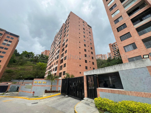 Apartamento En Venta En Colinas De La Tahona 24-9299 Yf