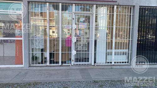 Imagen 3 de 6 de Local En Ruta 26