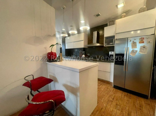 Imagen 10 de 11 de Apartamento En Los Chaguaramos -- Mls #22-28155 -- Liliana 04122564657