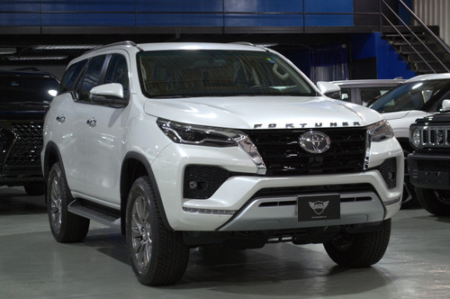Toyota Fortuner Vxr 2025