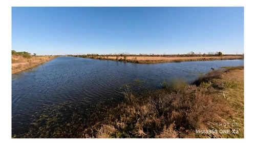 Imagen 18 de 27 de Casa Conteiner A Estrenar De 3 Ambientes Sobre Lote De 3.110 M2 Con 69 Mts De Costa Al Lago