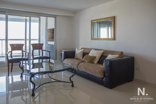 Impecable Departamento, Comodo E Iluminado De 3 Dormitoriosen Venta.