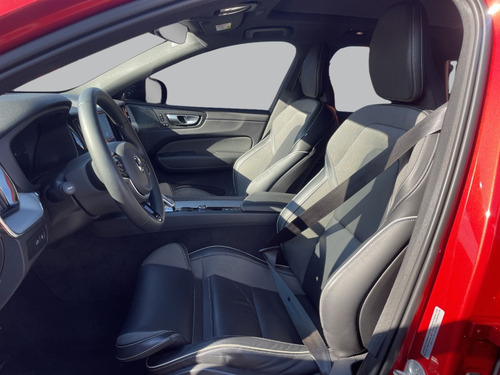 Volvo XC60 2.0 T8 RECHARGE ULTIMATE DARK AWD GEARTRONIC