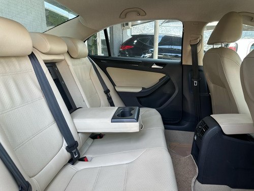 Volkswagen Jetta 2.0 Tsi Highline 4p