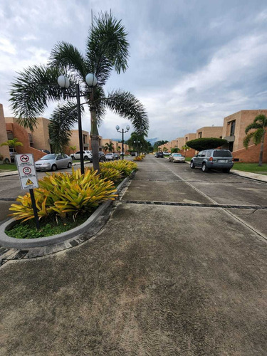Imagen 11 de 11 de Th Villas Del Rosal Trigal Norte Cjcs