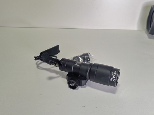 Lanterna M300 - Surefire