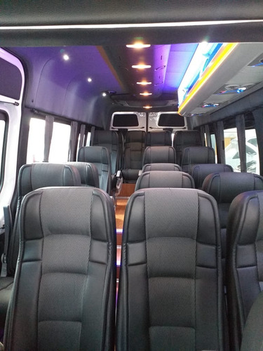 Imagen 2 de 9 de Sprinter Xl 516 Turismo Vip Mod. 2022