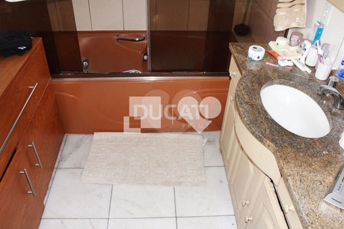 Imagem 15 de 19 de Casa Com 5 Quartos, 1 Suíte, Sacada, Piscina, Estuda Permuta, Menino Deus - Reo419465