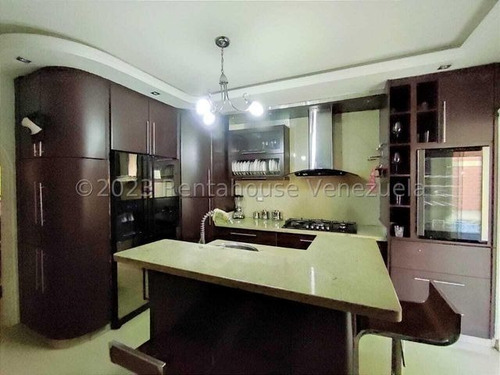 Imagen 9 de 13 de Yilmer Salazar Vende Towhouse En Urbanizacion Villas Del Sol Ii Maracay 23-18695 Yjs