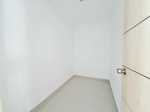 Vendo Apartamento En La Av. Jacobo Majluta Frente Al Olé