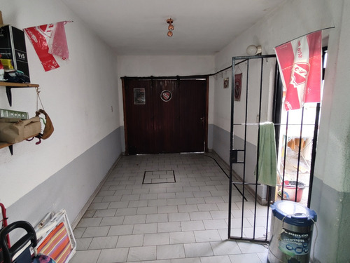 Casa De 4 Ambientes Con Patio, Cochera Y Terraza